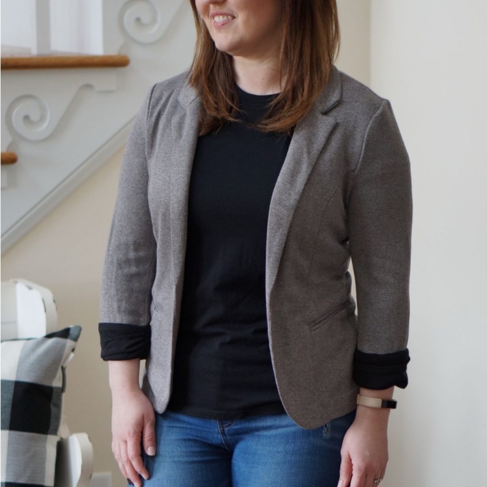 Skies Are Blue Women's Charcoal Blazer